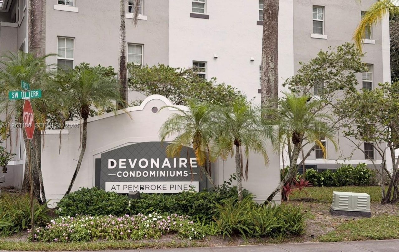 777 SW 111th Way, Unit 301, Pembroke Pines, FL 33025 Photo