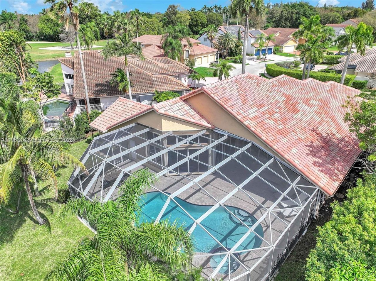 620 W Laurel Ln W , Pembroke Pines, FL 33027 Photo