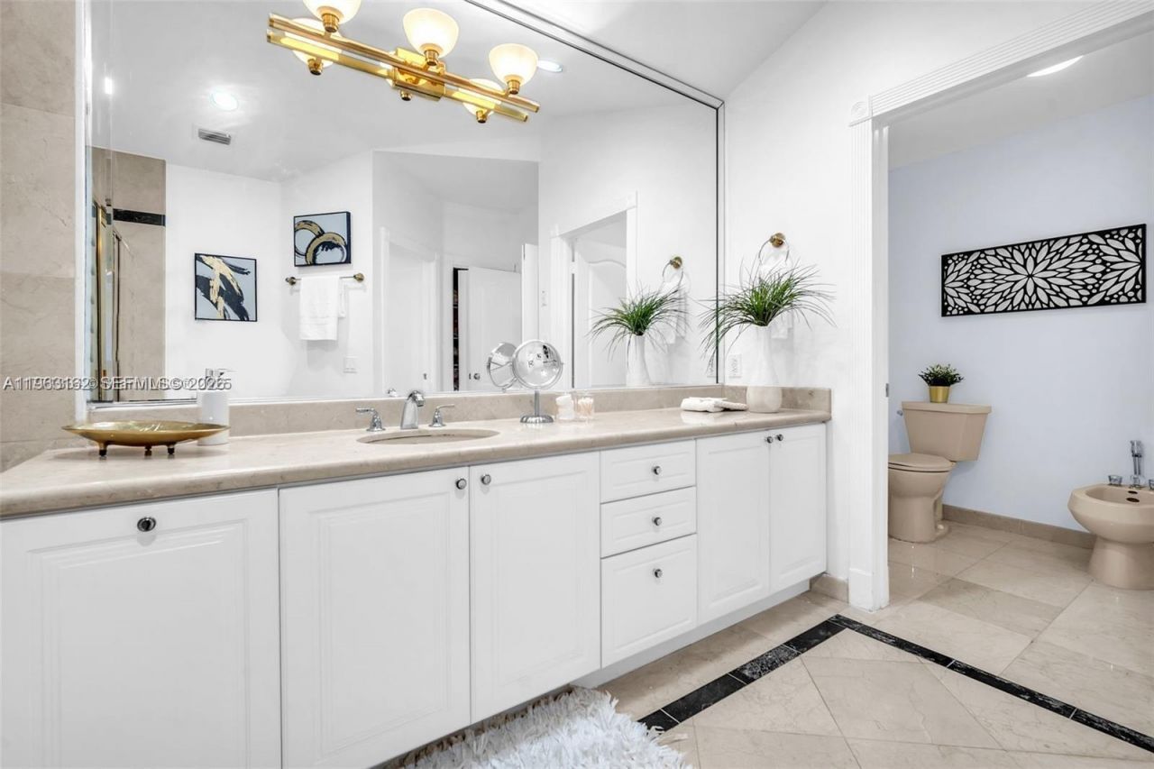 620 W Laurel Ln W , Pembroke Pines, FL 33027 Photo