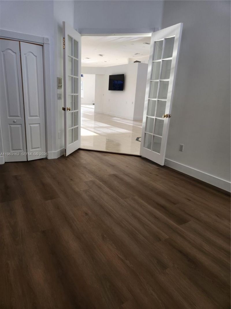 620 W Laurel Ln W, Pembroke Pines, FL 33027 Photo