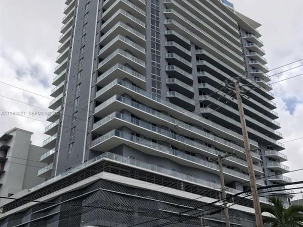 1010 SW 2ND AVE, Unit 607, Miami, FL 33130