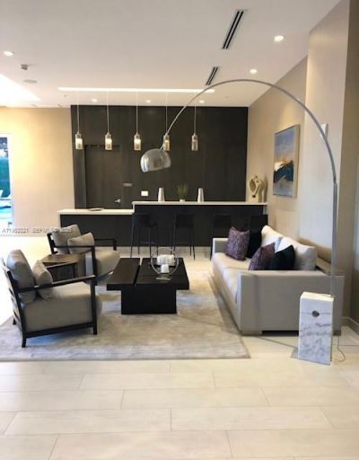 1010 SW 2nd Ave, Unit 607, Miami, FL 33130 Photo