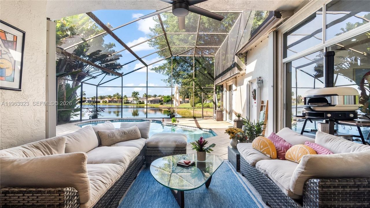 2633 Oakbrook Dr, Weston, FL 33332 Photo