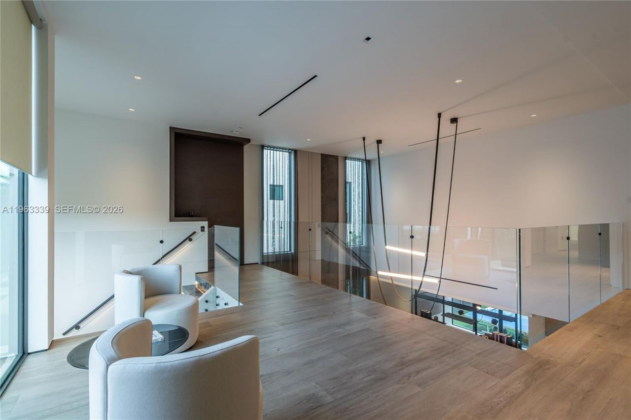 10540 NW 67th Ter , Doral, FL 33178 Photo