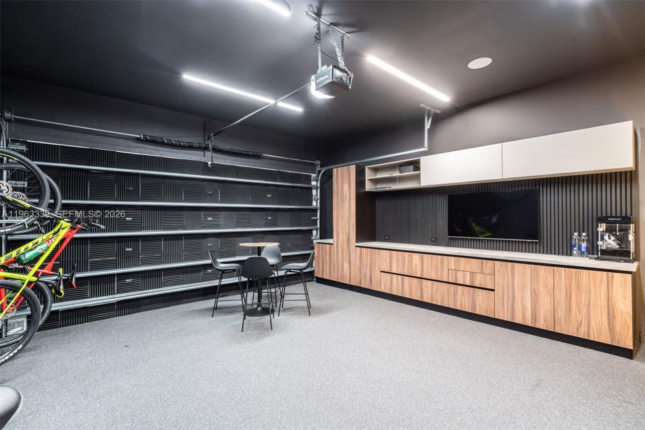 10540 NW 67th Ter , Doral, FL 33178 Photo