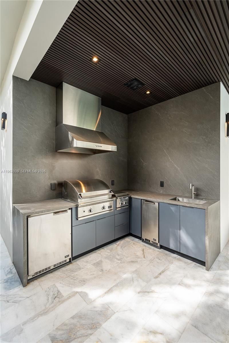 10540 NW 67th Ter , Doral, FL 33178 Photo