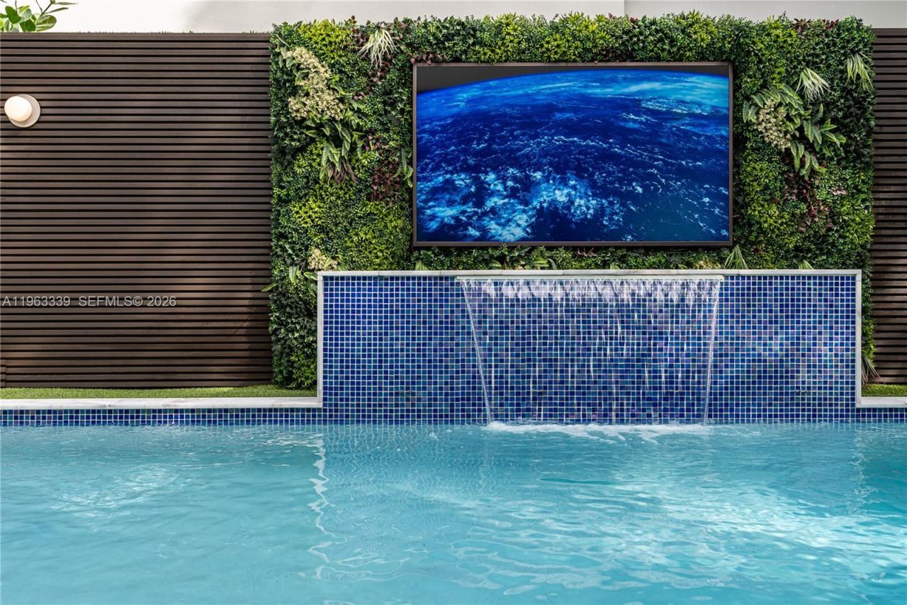 10540 NW 67th Ter , Doral, FL 33178 Photo