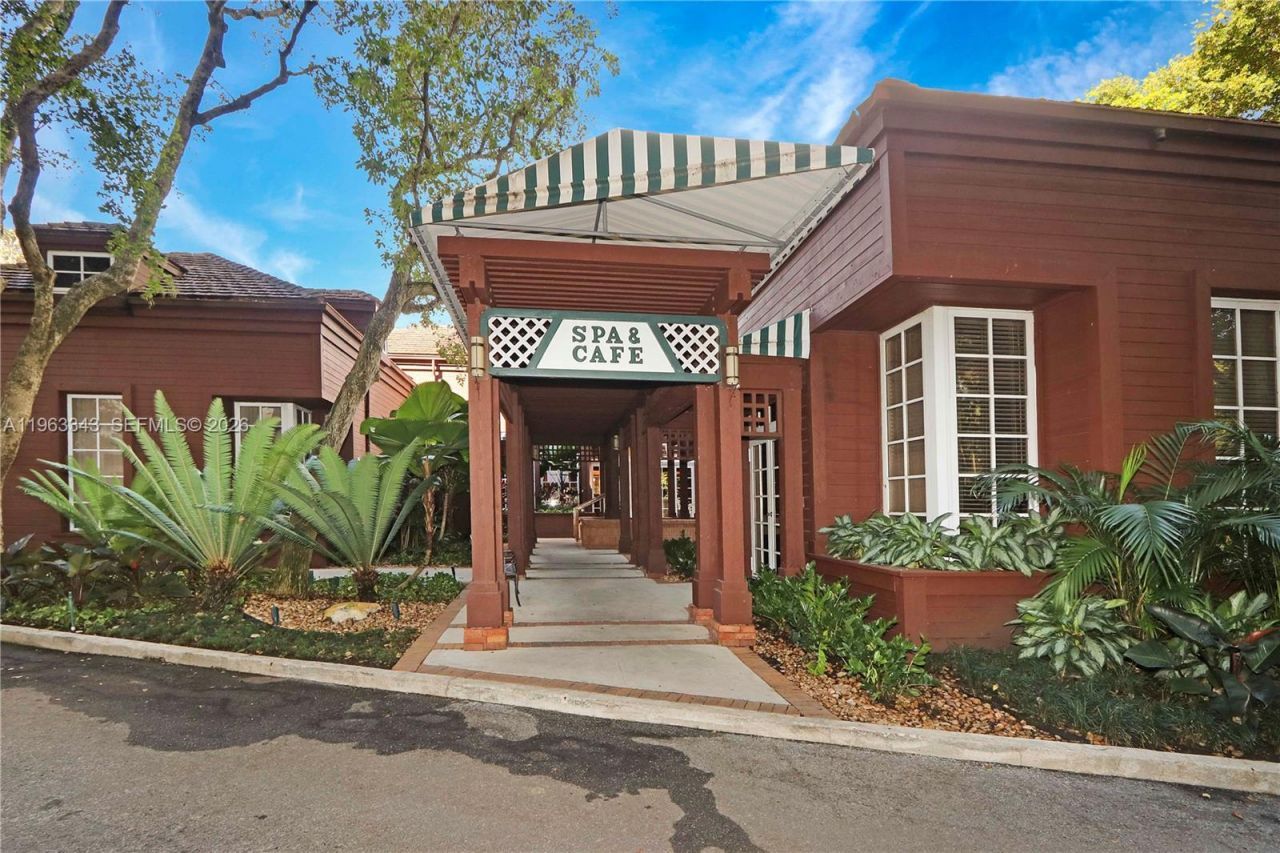 1000 Quayside Ter, Unit 1608, Miami, FL 33138 Photo