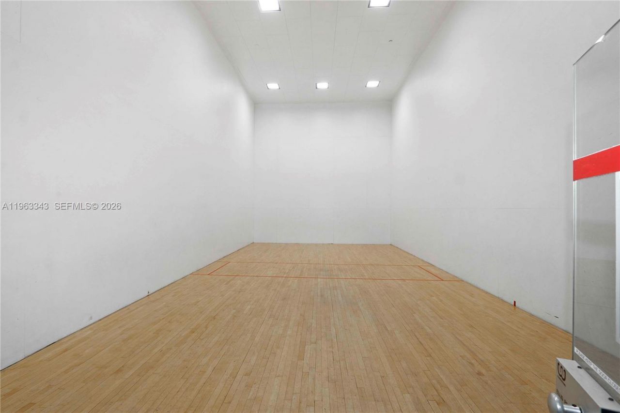 1000 Quayside Ter, Unit 1608, Miami, FL 33138 Photo