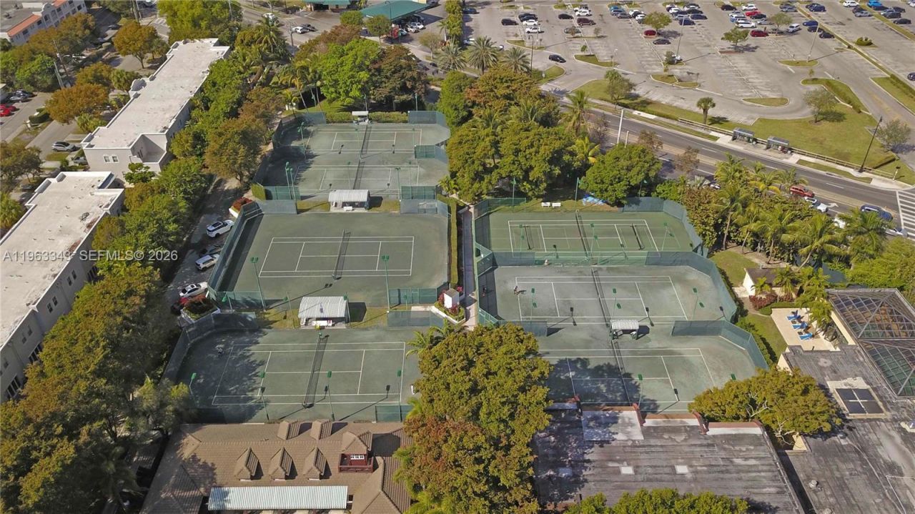 1000 Quayside Ter, Unit 1608, Miami, FL 33138 Photo