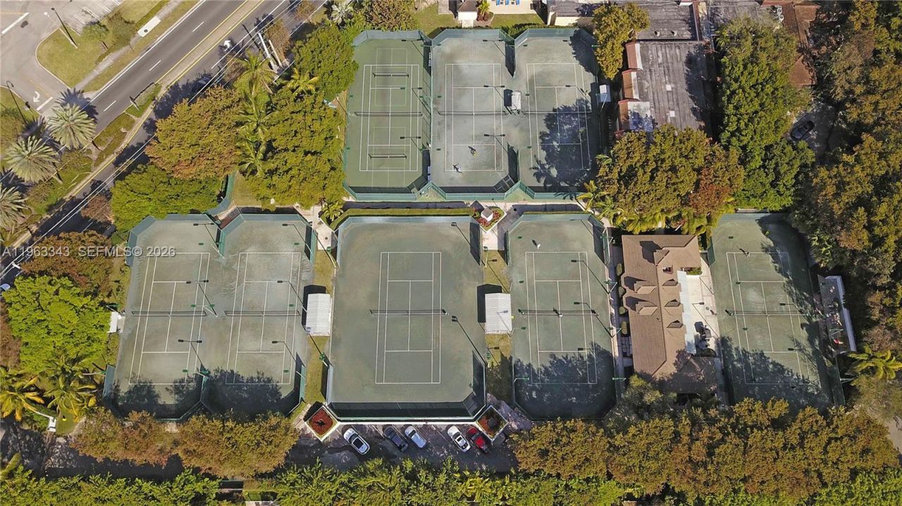 1000 Quayside Ter, Unit 1608, Miami, FL 33138 Photo