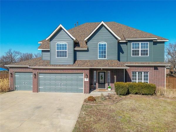 22 Blue Stem Lane, Bentonville, AR 72712