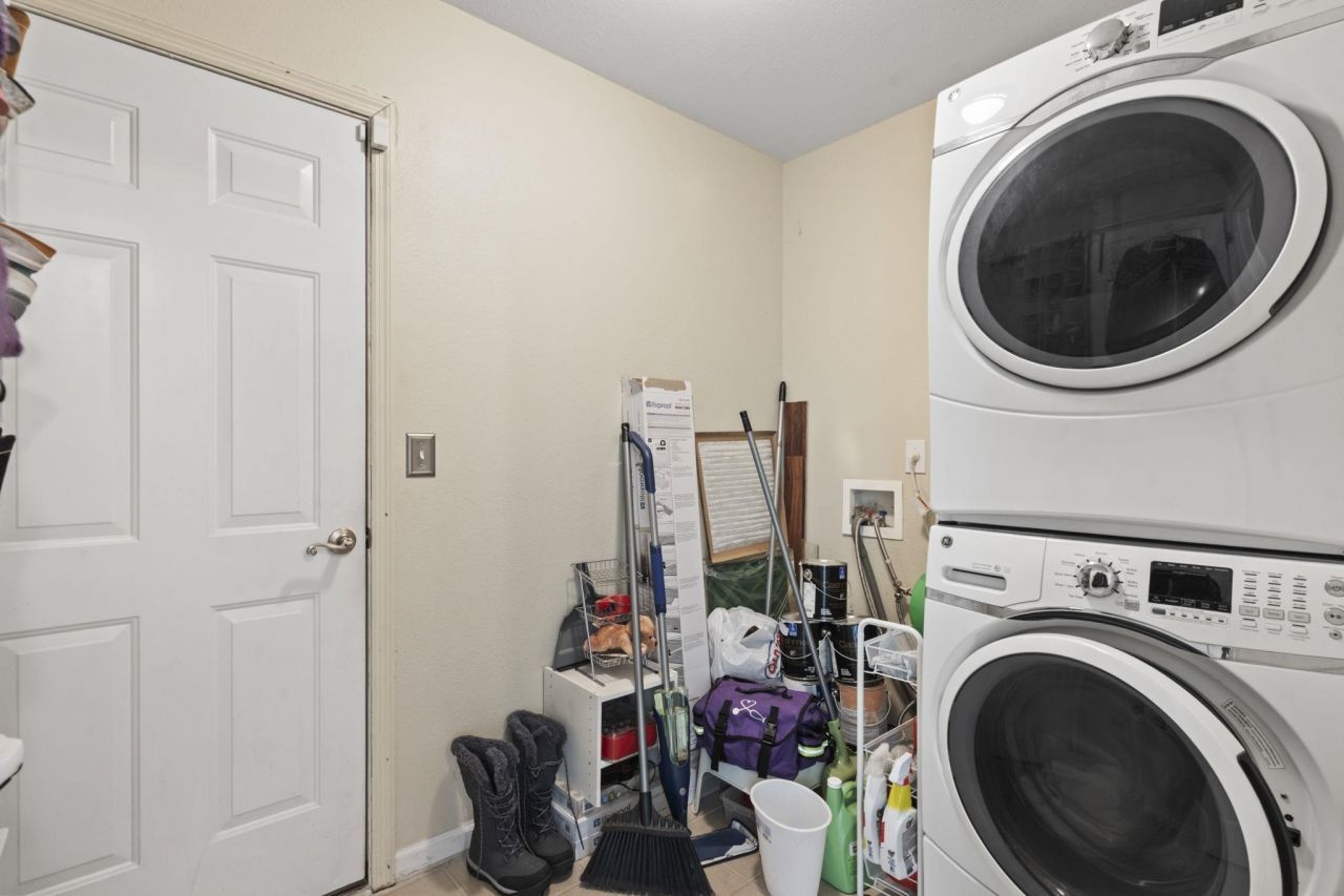 3058 Hollybrooke Dr.  Photo 26