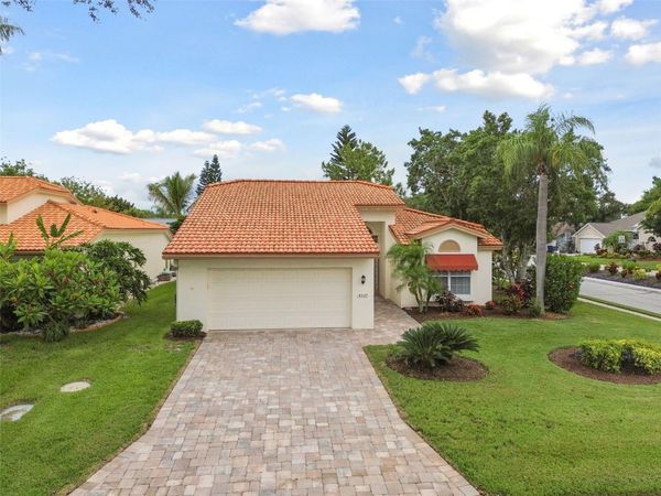 4327 MURFIELD DRIVE E, BRADENTON, FL 34203