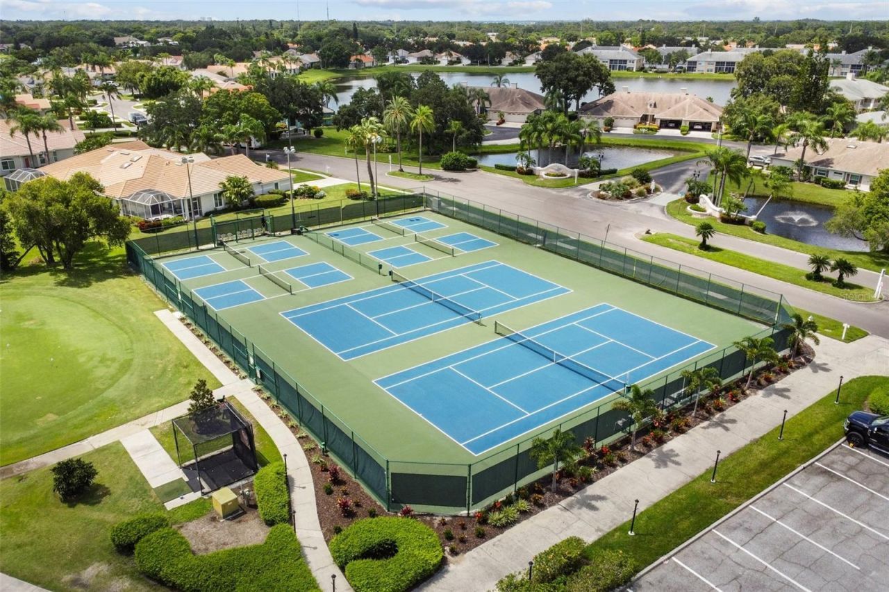 4327 Murfield Drive E, Bradenton, FL 34203 Photo