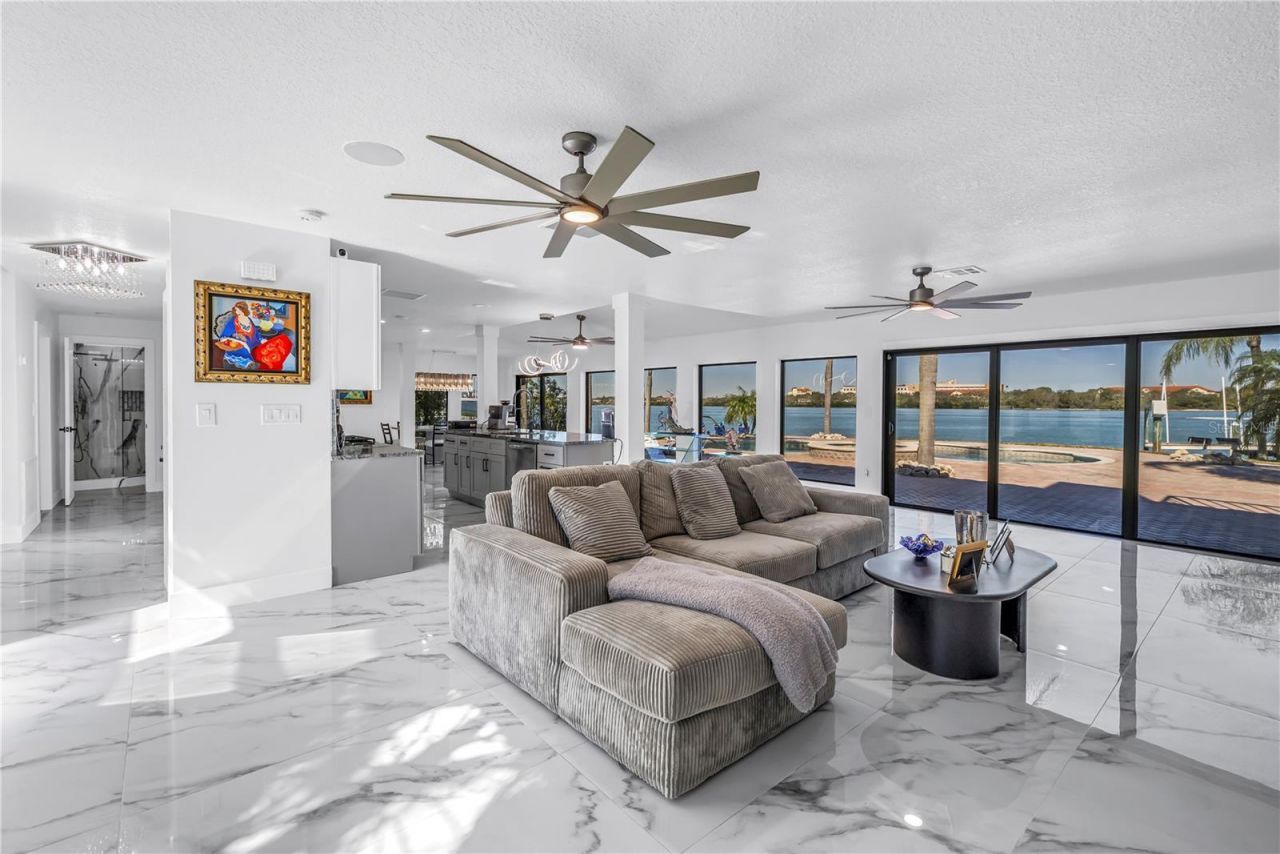 583 Crystal Drive, Madeira Beach, FL 33708 Photo