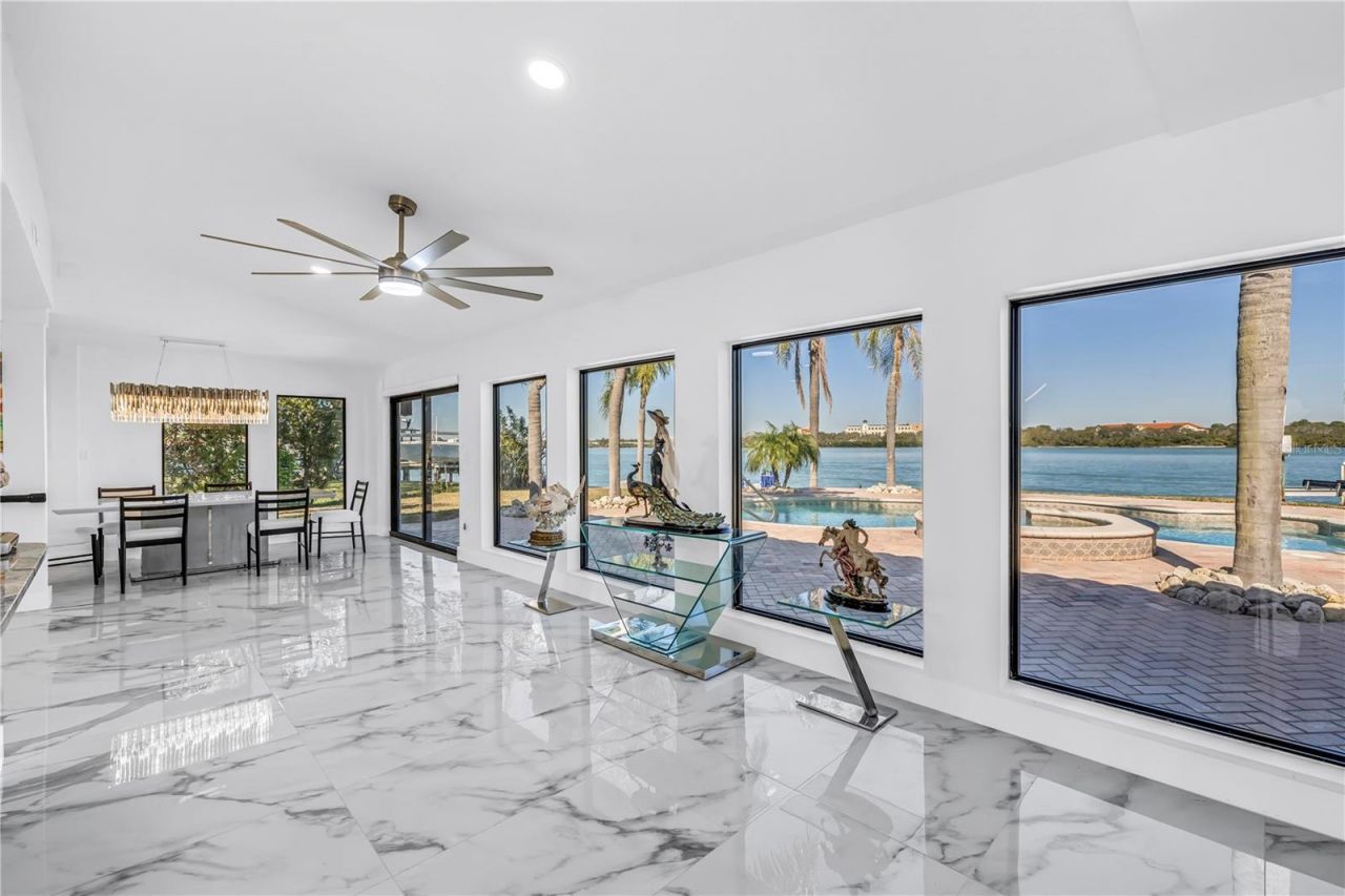 583 Crystal Drive, Madeira Beach, FL 33708 Photo