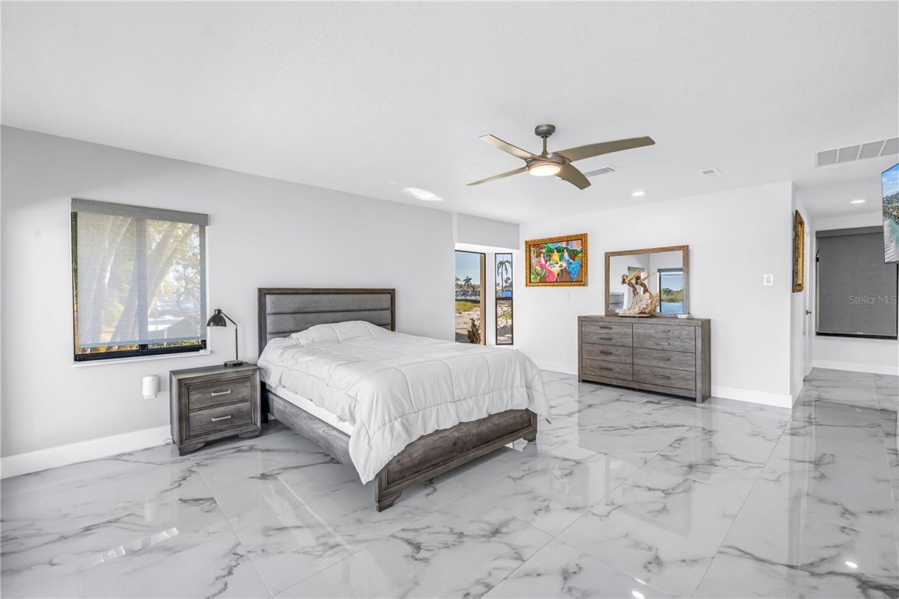 583 Crystal Drive, Madeira Beach, FL 33708 Photo