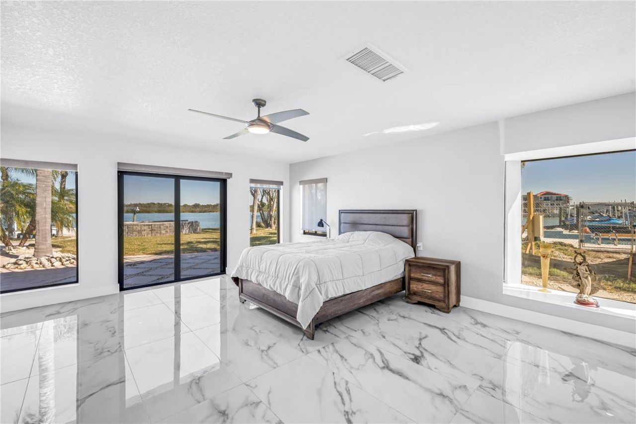 583 Crystal Drive, Madeira Beach, FL 33708 Photo