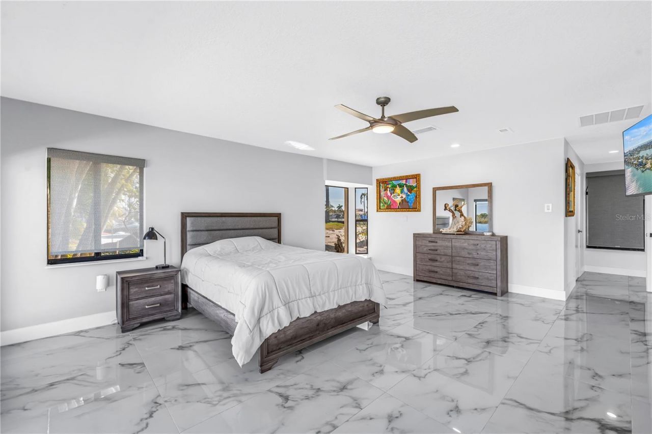 583 Crystal Drive, Madeira Beach, FL 33708 Photo