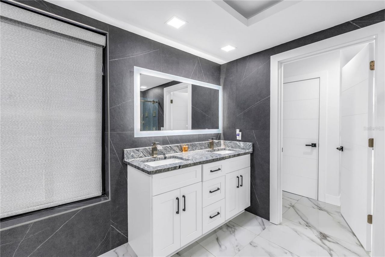 583 Crystal Drive, Madeira Beach, FL 33708 Photo