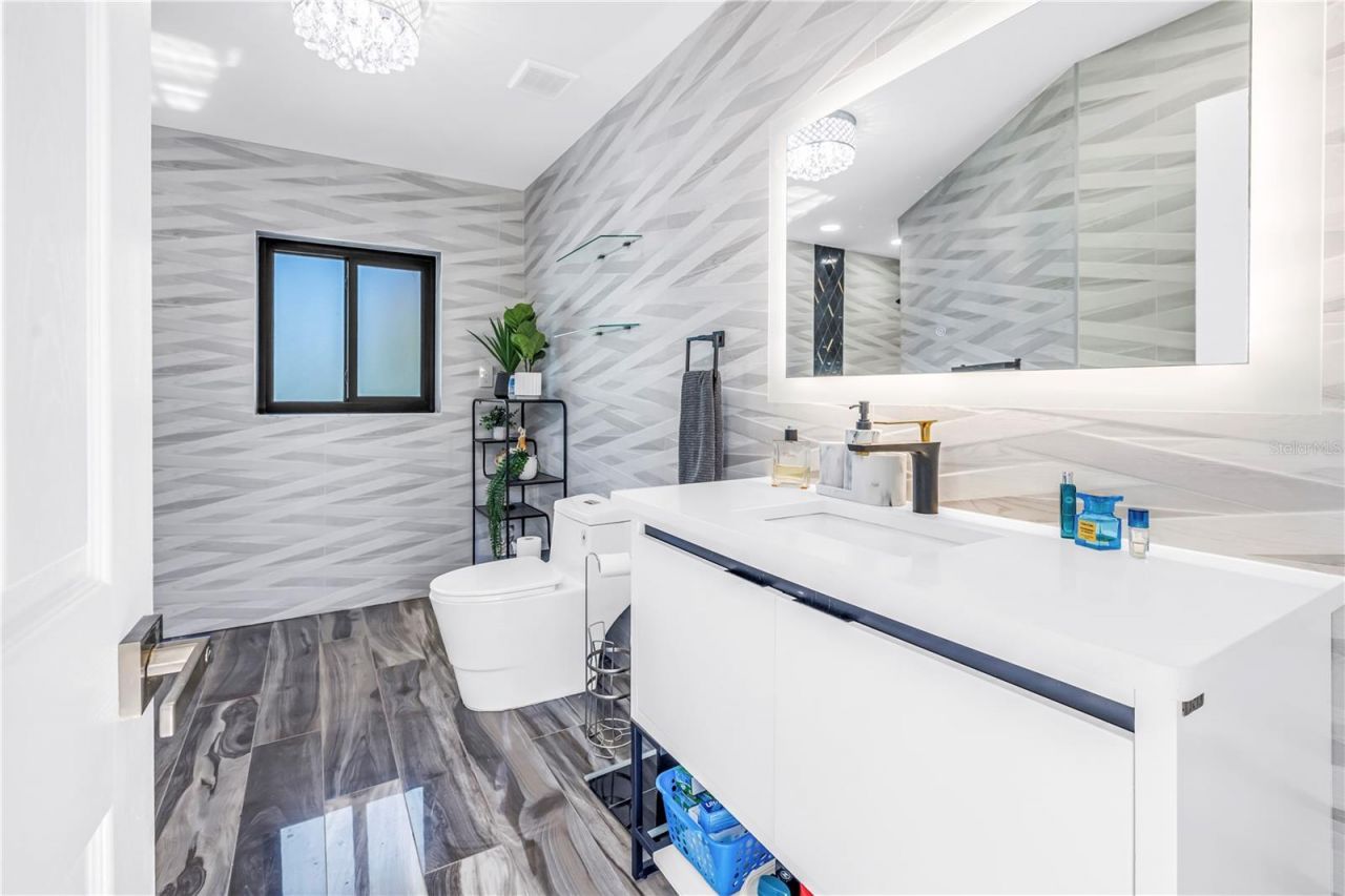 583 Crystal Drive, Madeira Beach, FL 33708 Photo