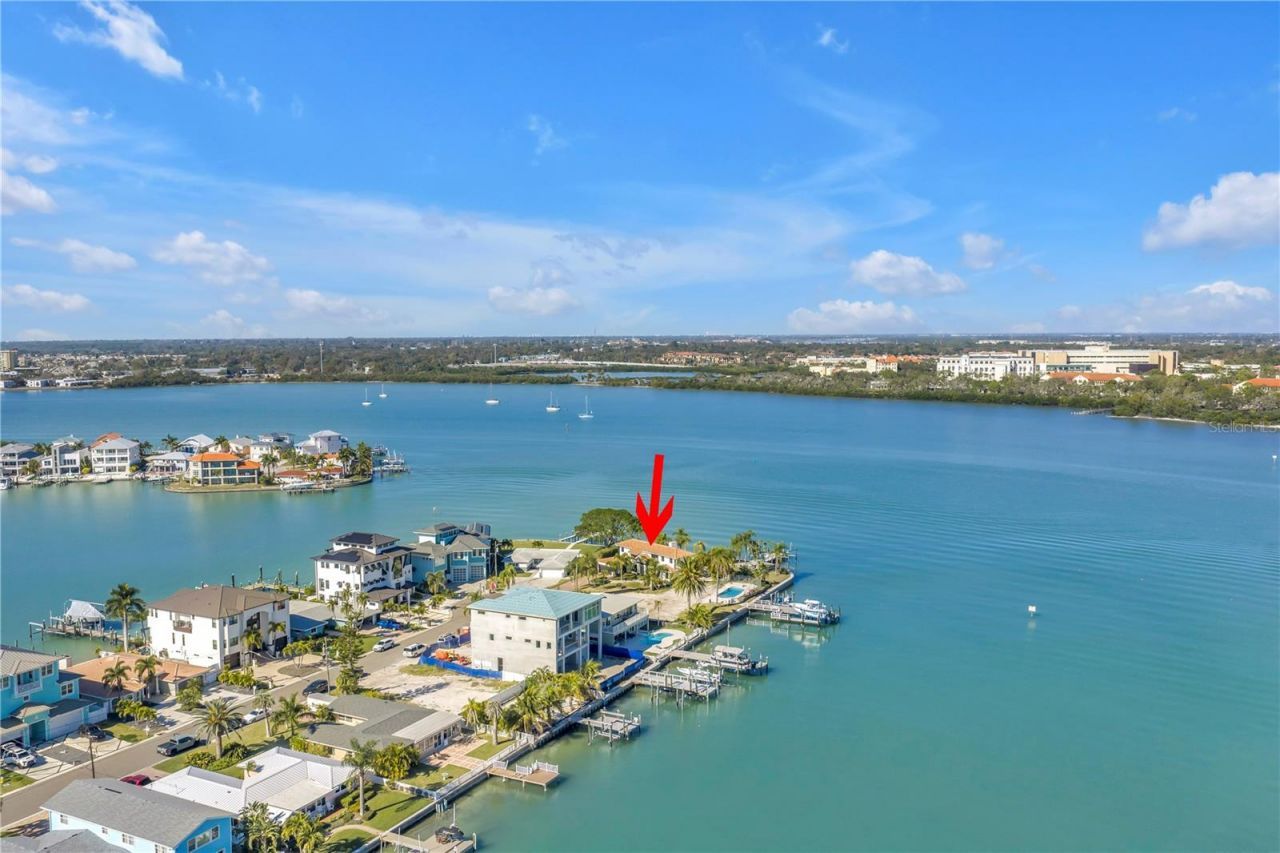 583 Crystal Drive, Madeira Beach, FL 33708 Photo