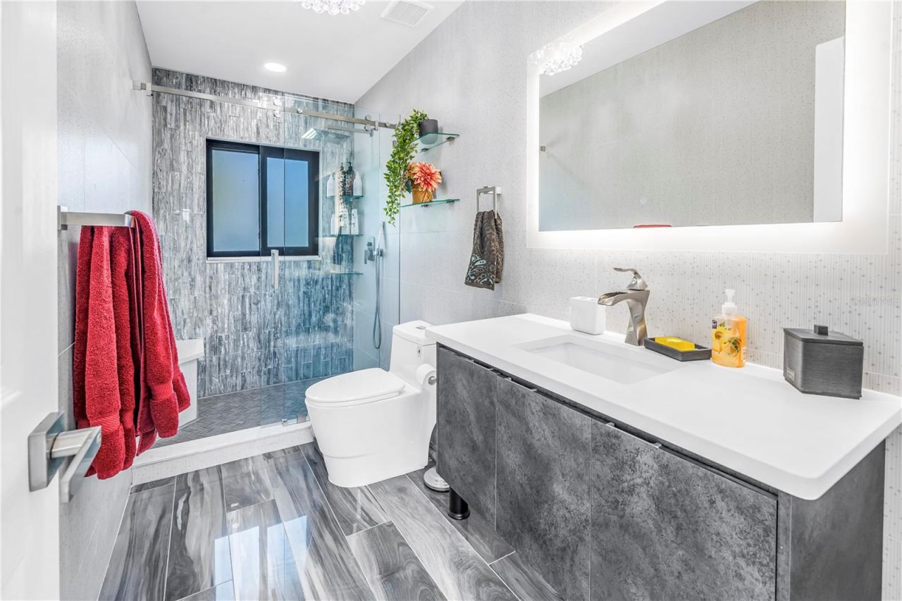 583 Crystal Drive, Madeira Beach, FL 33708 Photo