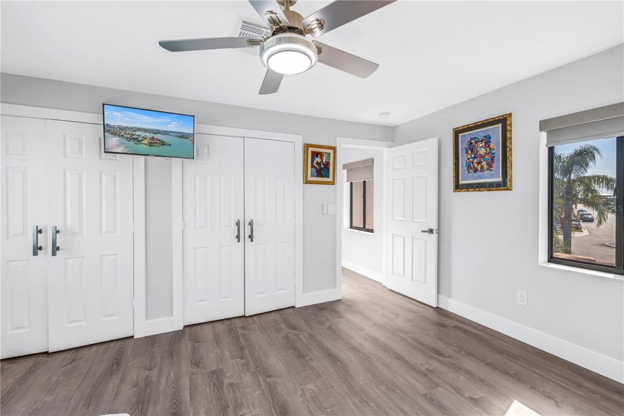 583 Crystal Drive, Madeira Beach, FL 33708 Photo