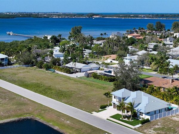 8001 W 20TH PLACE, BRADENTON, FL 34209