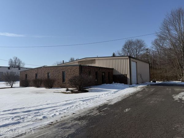 230 Stanford Parkway, Findlay, OH 45840