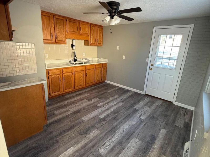 352 S Mcarthur Way, Greenfield, OH 45123 Photo 5