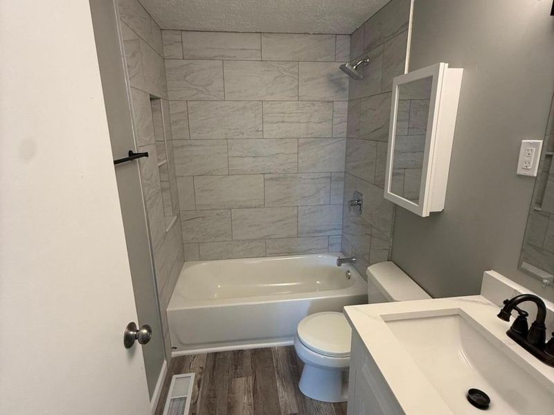 352 S Mcarthur Way, Greenfield, OH 45123 Photo 8