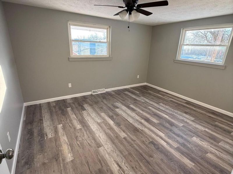 352 S Mcarthur Way, Greenfield, OH 45123 Photo 9