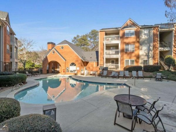 3086 Chastain Park Court NE, Atlanta, GA 30342