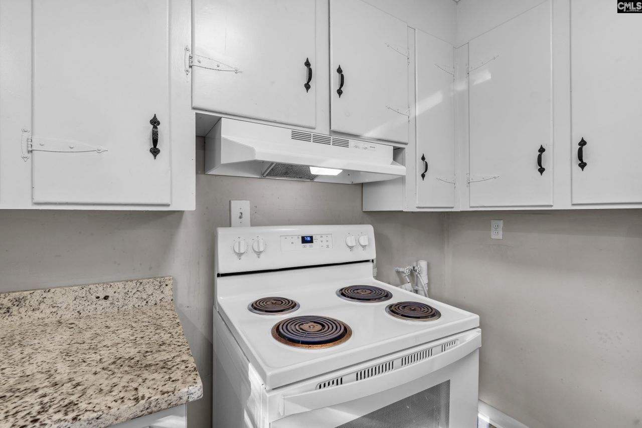 1650 Omarest Drive Photo 5