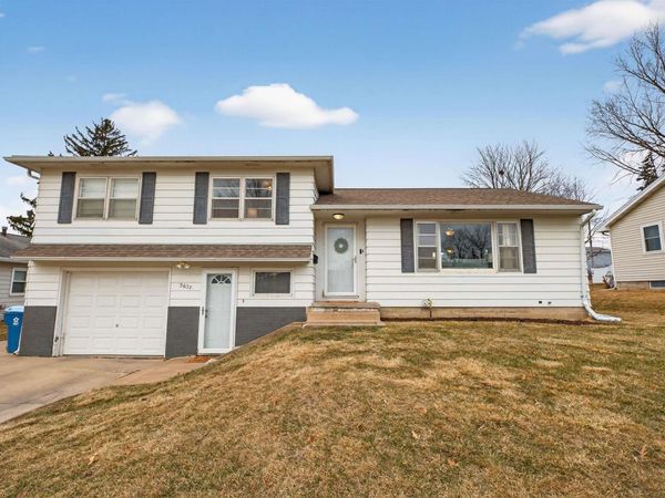 2632 Orchard Street, Waterloo, IA 50702
