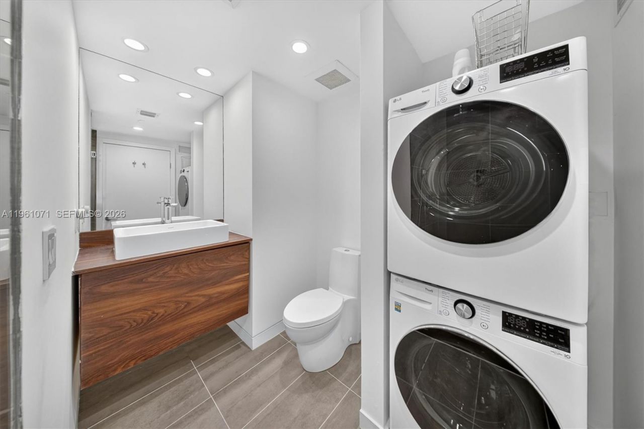 245 Michigan Ave, Unit LP-4, Miami Beach, FL 33139 Photo