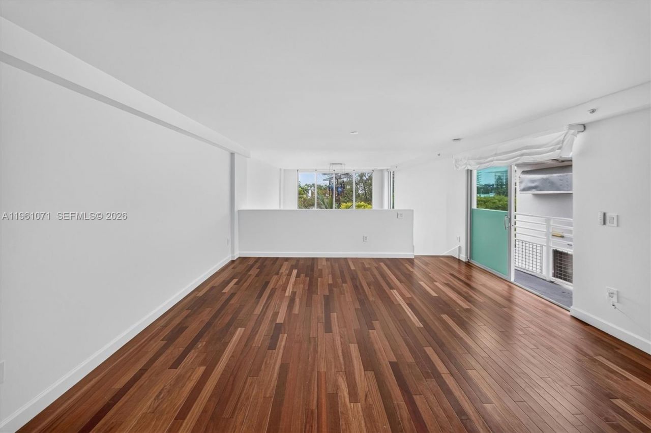 245 Michigan Ave, Unit LP-4, Miami Beach, FL 33139 Photo