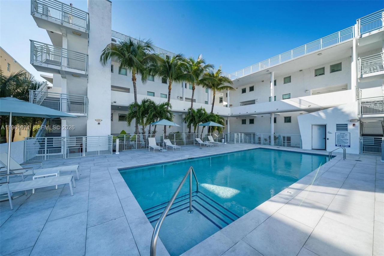 245 Michigan Ave, Unit LP-4, Miami Beach, FL 33139 Photo