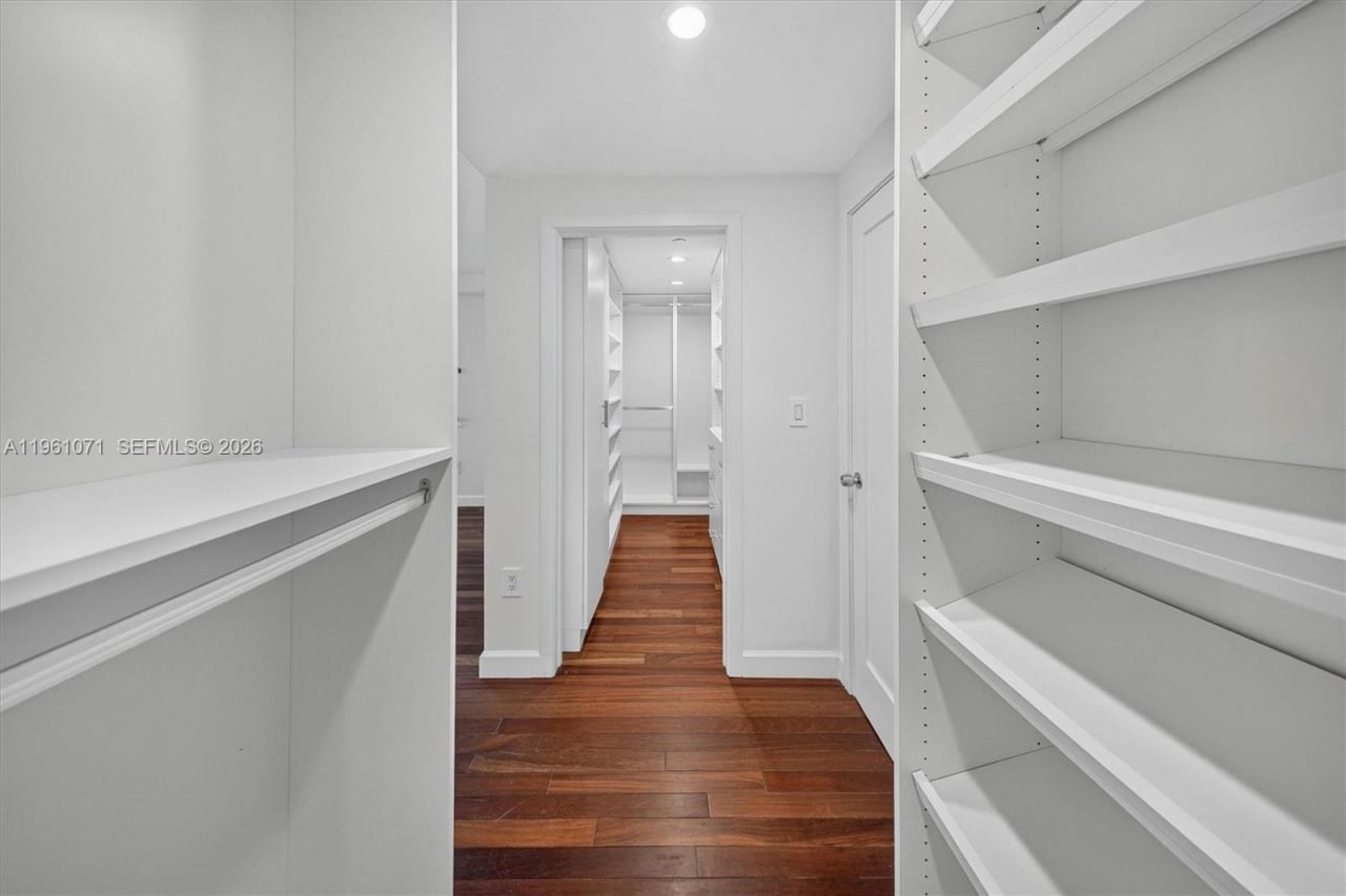 245 Michigan Ave, Unit LP-4, Miami Beach, FL 33139 Photo