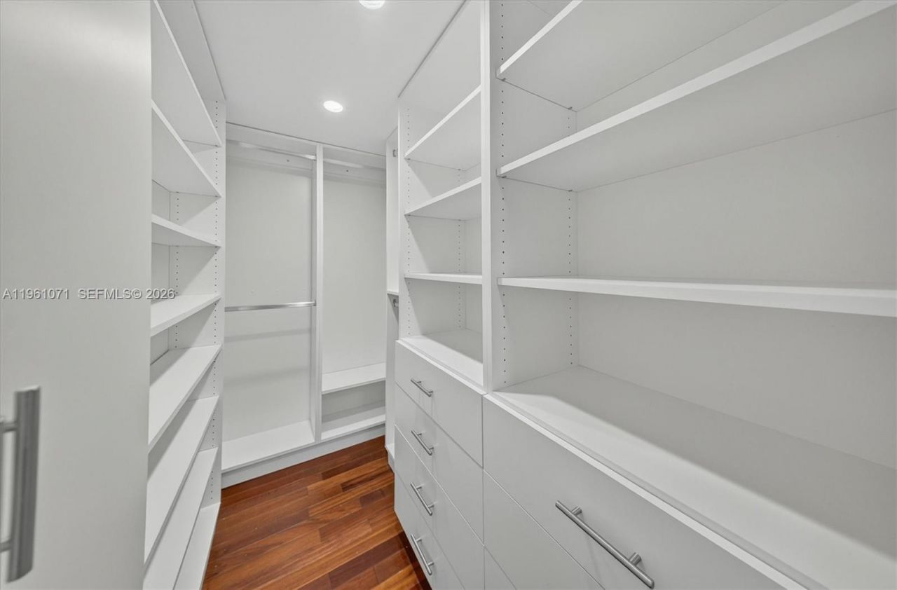 245 Michigan Ave, Unit LP-4, Miami Beach, FL 33139 Photo