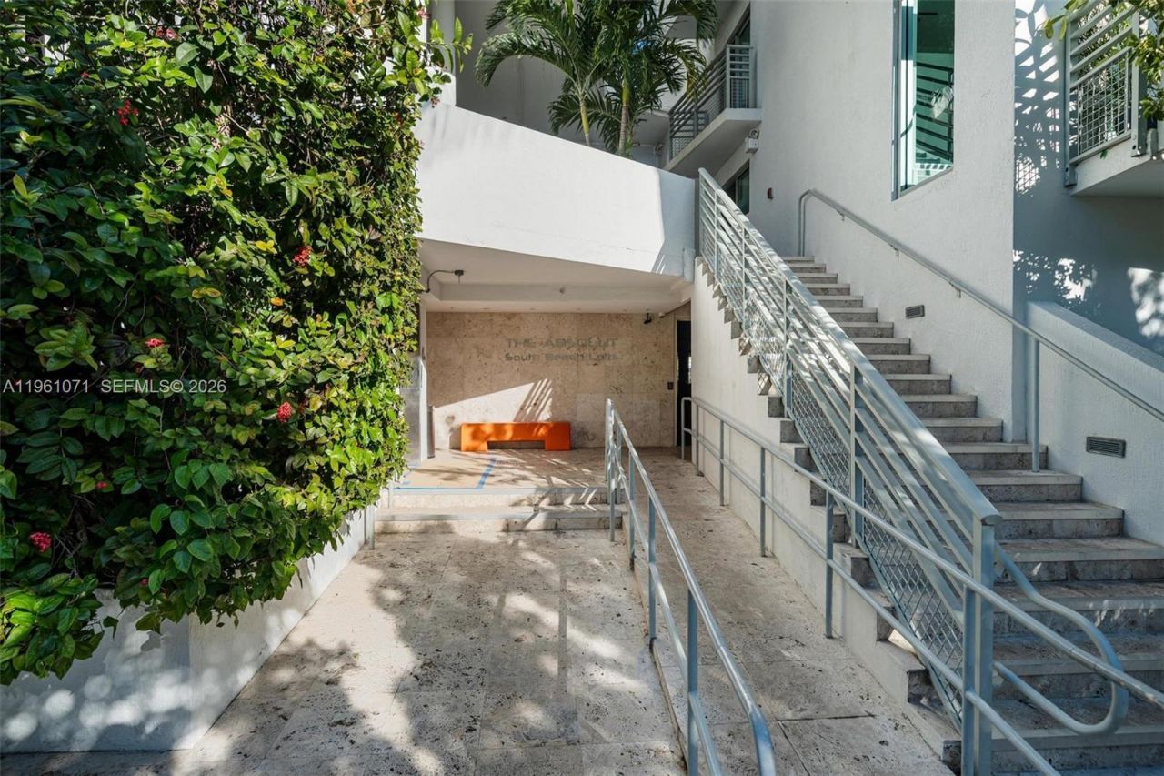 245 Michigan Ave, Unit LP-4, Miami Beach, FL 33139 Photo