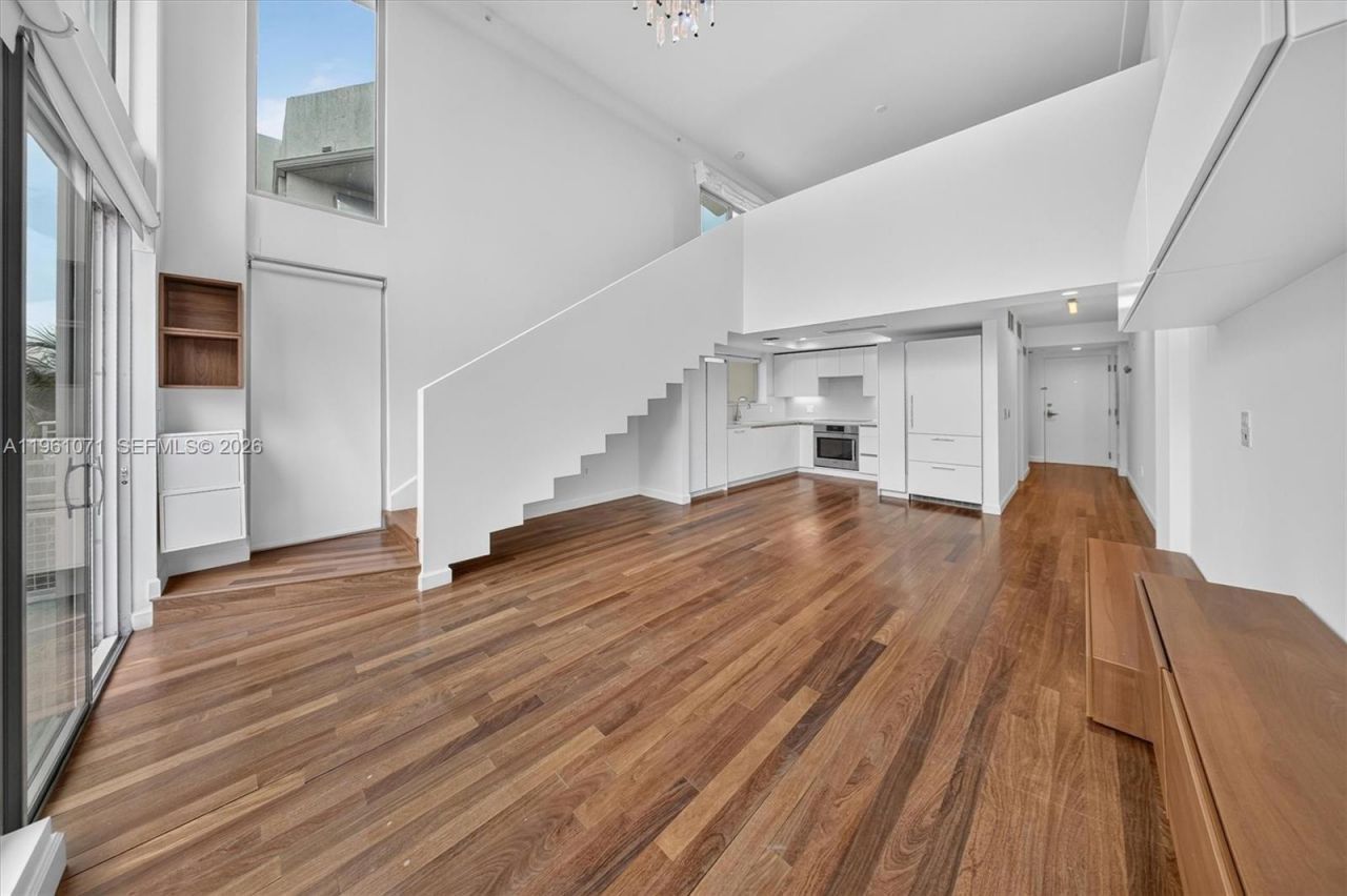 245 Michigan Ave, Unit LP-4, Miami Beach, FL 33139 Photo