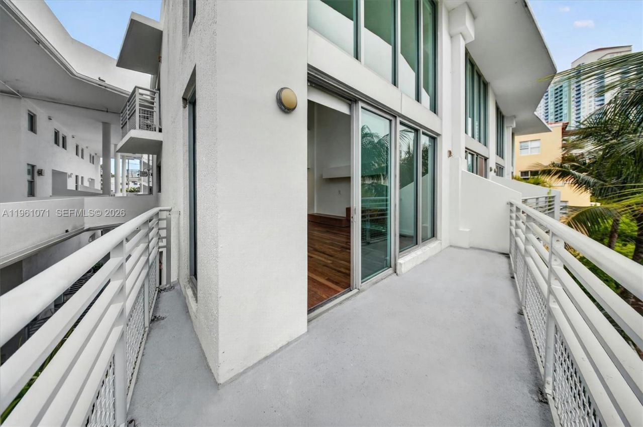 245 Michigan Ave, Unit LP-4, Miami Beach, FL 33139 Photo