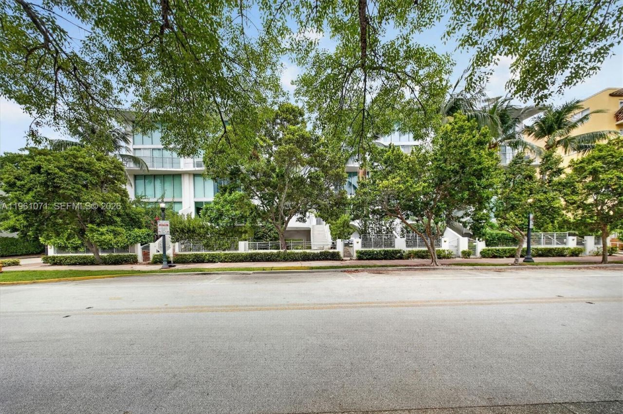 245 Michigan Ave, Unit LP-4, Miami Beach, FL 33139 Photo