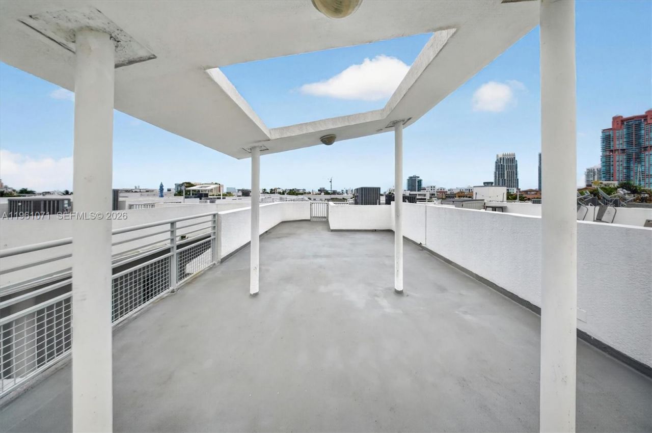 245 Michigan Ave, Unit LP-4, Miami Beach, FL 33139 Photo
