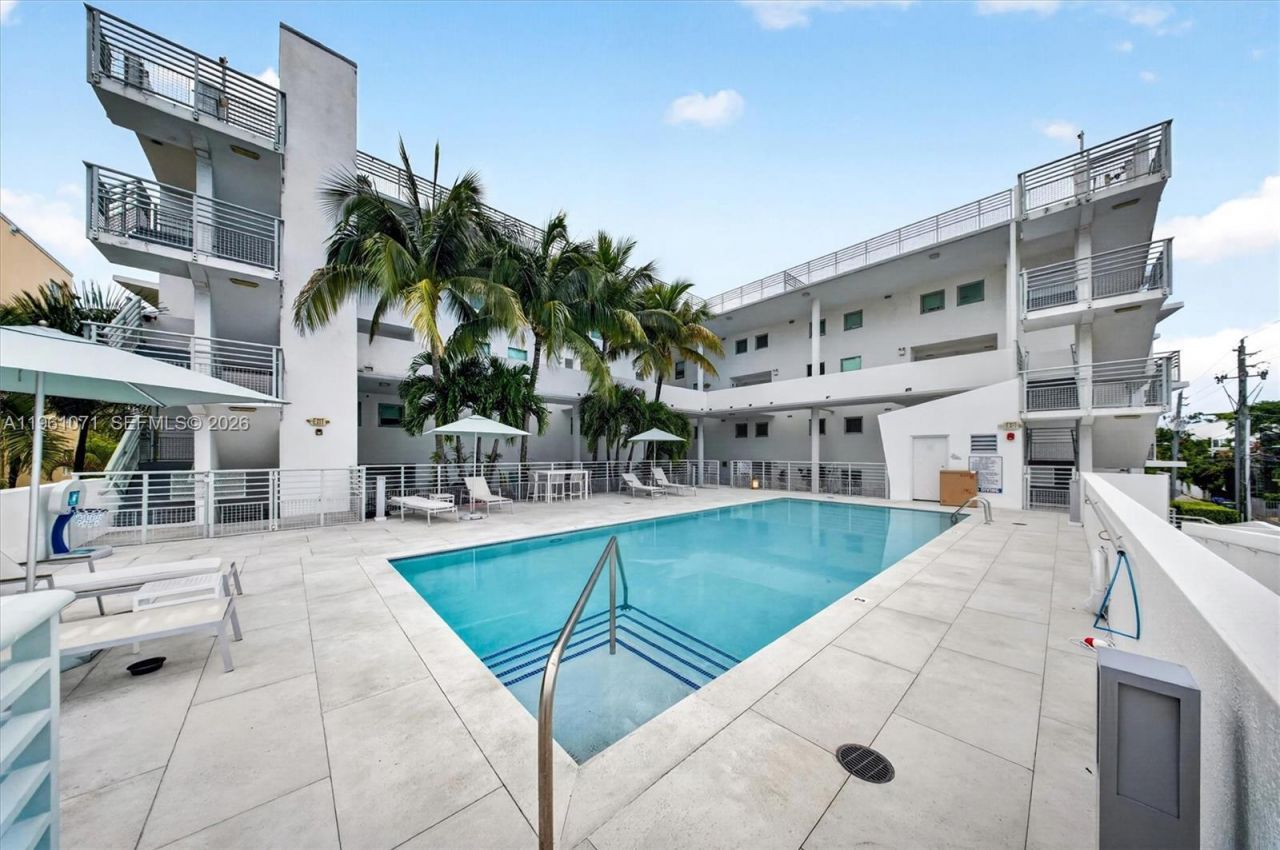 245 Michigan Ave, Unit LP-4, Miami Beach, FL 33139 Photo