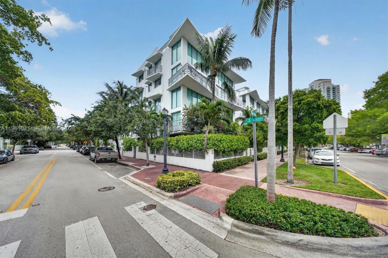 245 Michigan Ave, Unit LP-4, Miami Beach, FL 33139 Photo