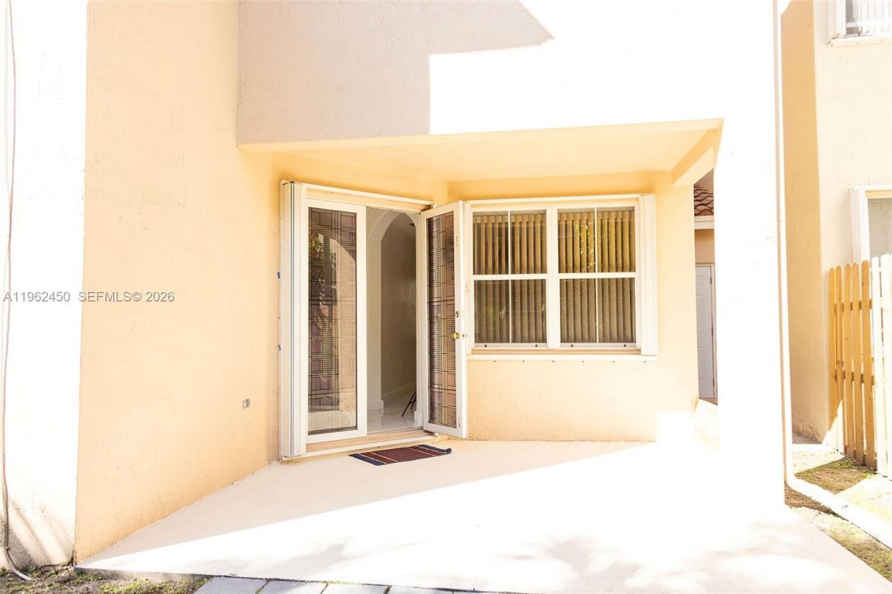 3433 SW 171st Ter, Unit 3433, Miramar, FL 33027 Photo